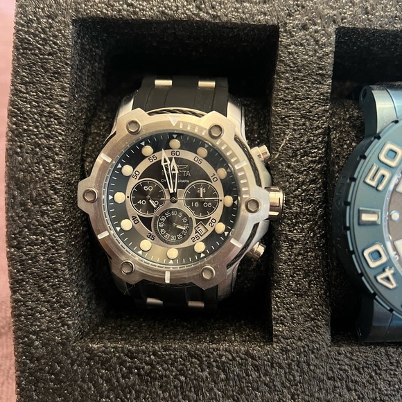 Invicta Bolt, Reserve Ocean Hawk, and Reserve Venom Men's Watches - Picture 7 of 7